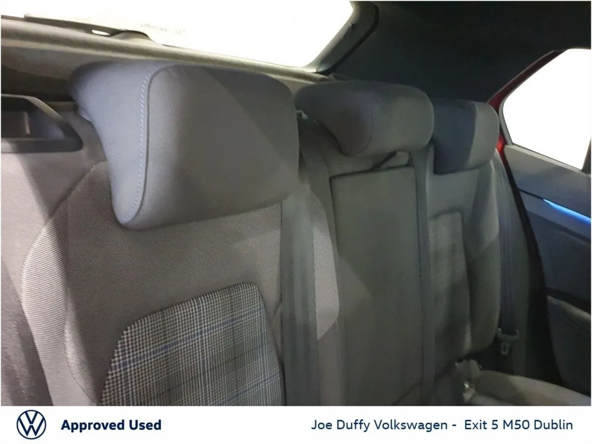 Volkswagen Golf Estate, Petrol Plug-in Hybrid, 2023, Red