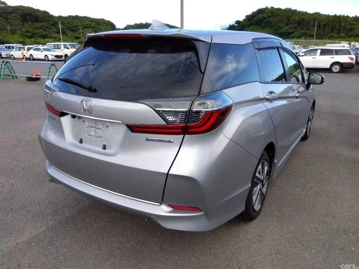 Honda Shuttle Estate, Petrol Hybrid, 2022, White
