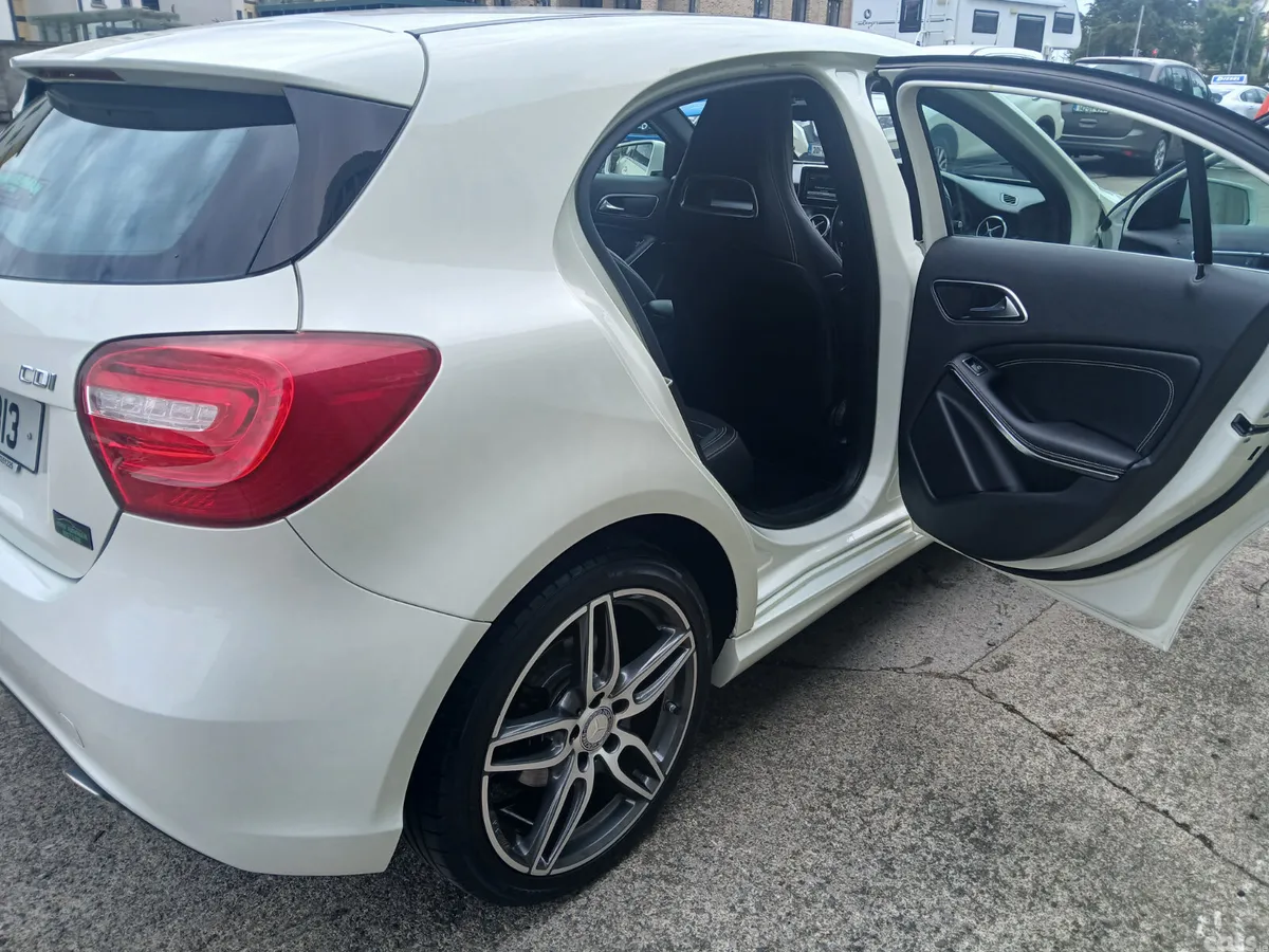 Mercedes-Benz A-Class Hatchback, Diesel, 2013, White