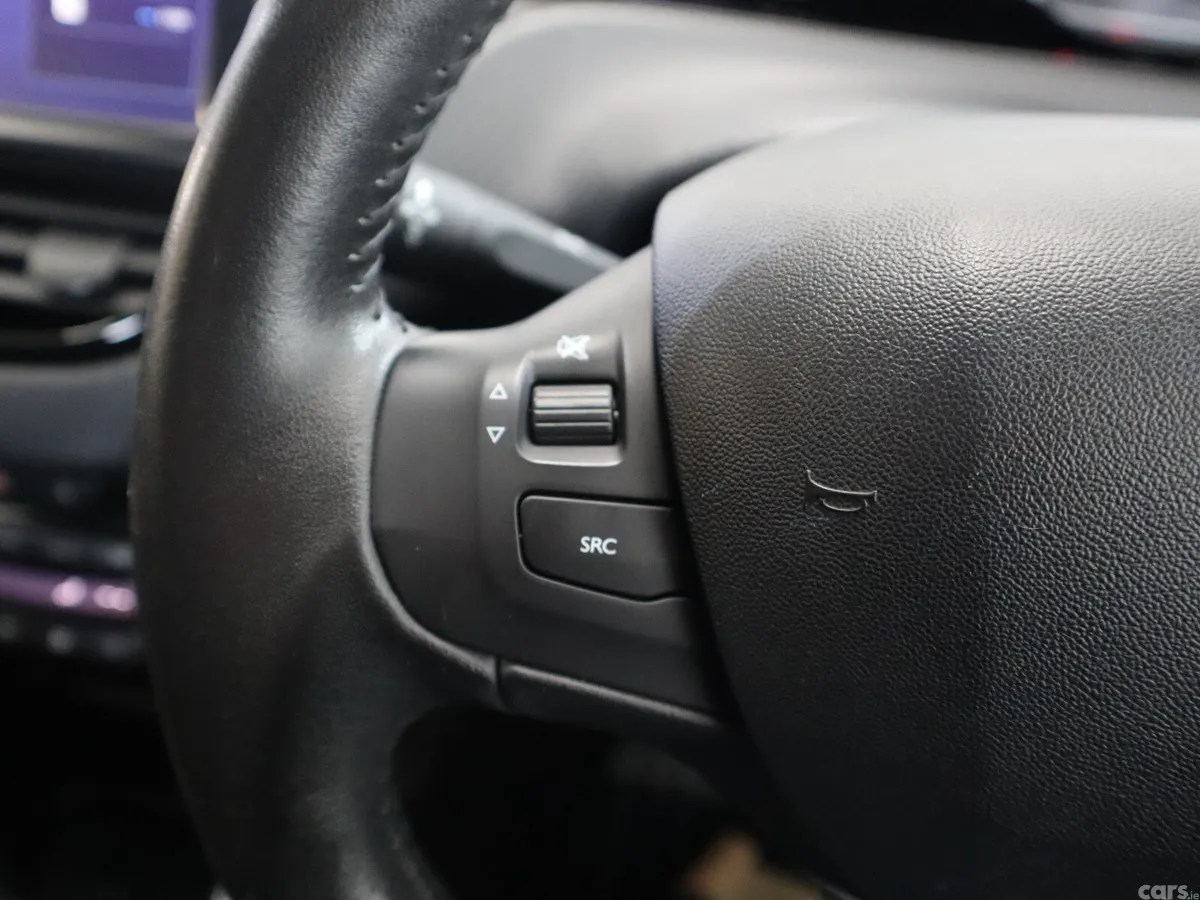 Peugeot 2008 SUV, Diesel, 2016, Grey
