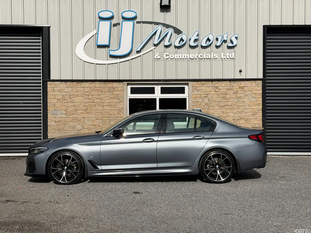 BMW 5-Series Saloon, Diesel, 2022, Blue