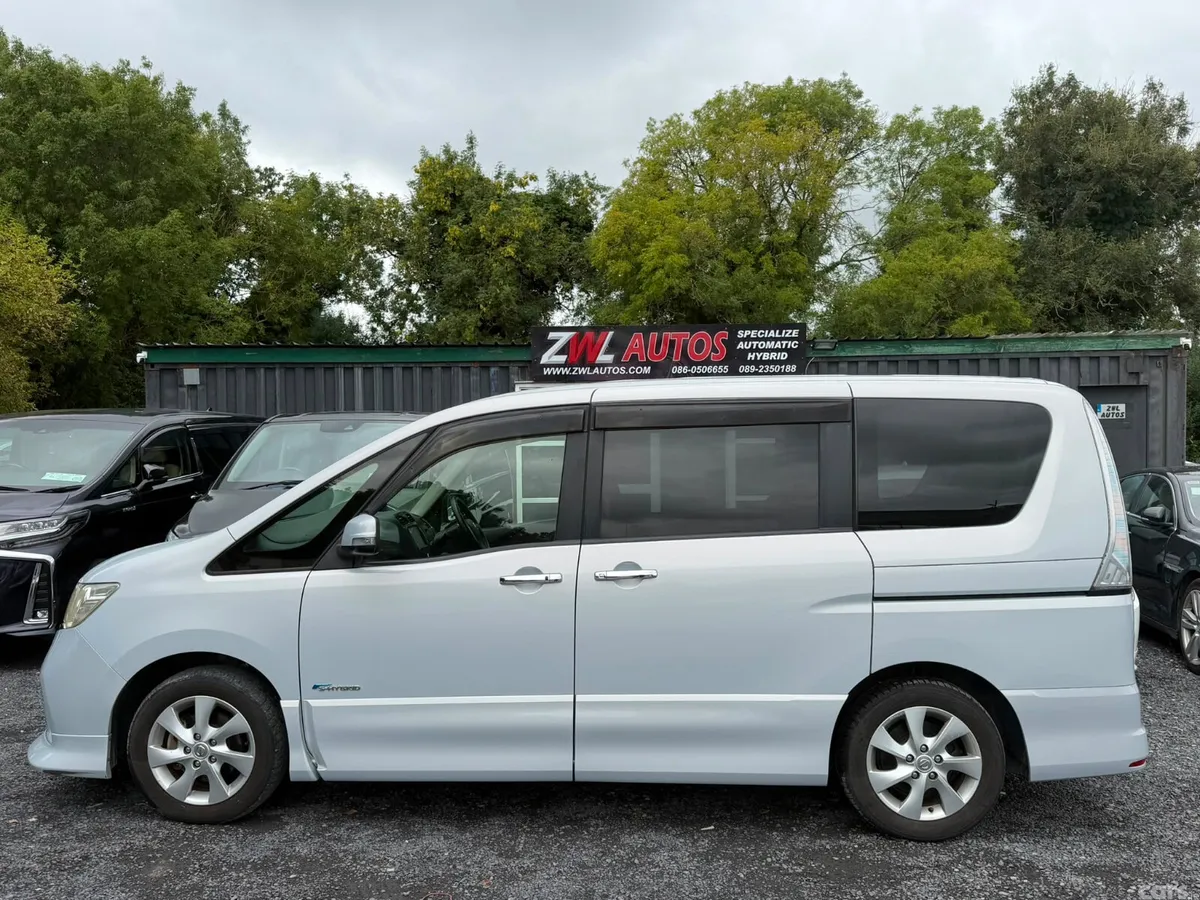 Nissan Serena MPV, Petrol Hybrid, 2013, Silver