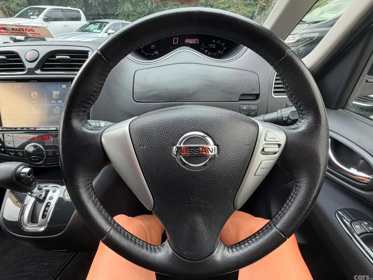 Nissan Serena MPV, Petrol Hybrid, 2013, Silver