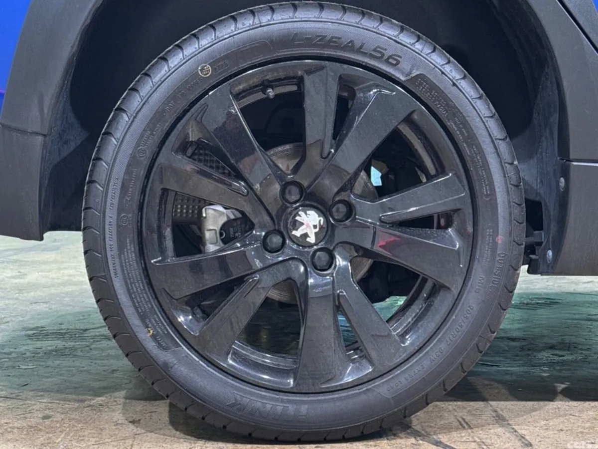 Peugeot 2008 SUV, Petrol, 2020, Blue