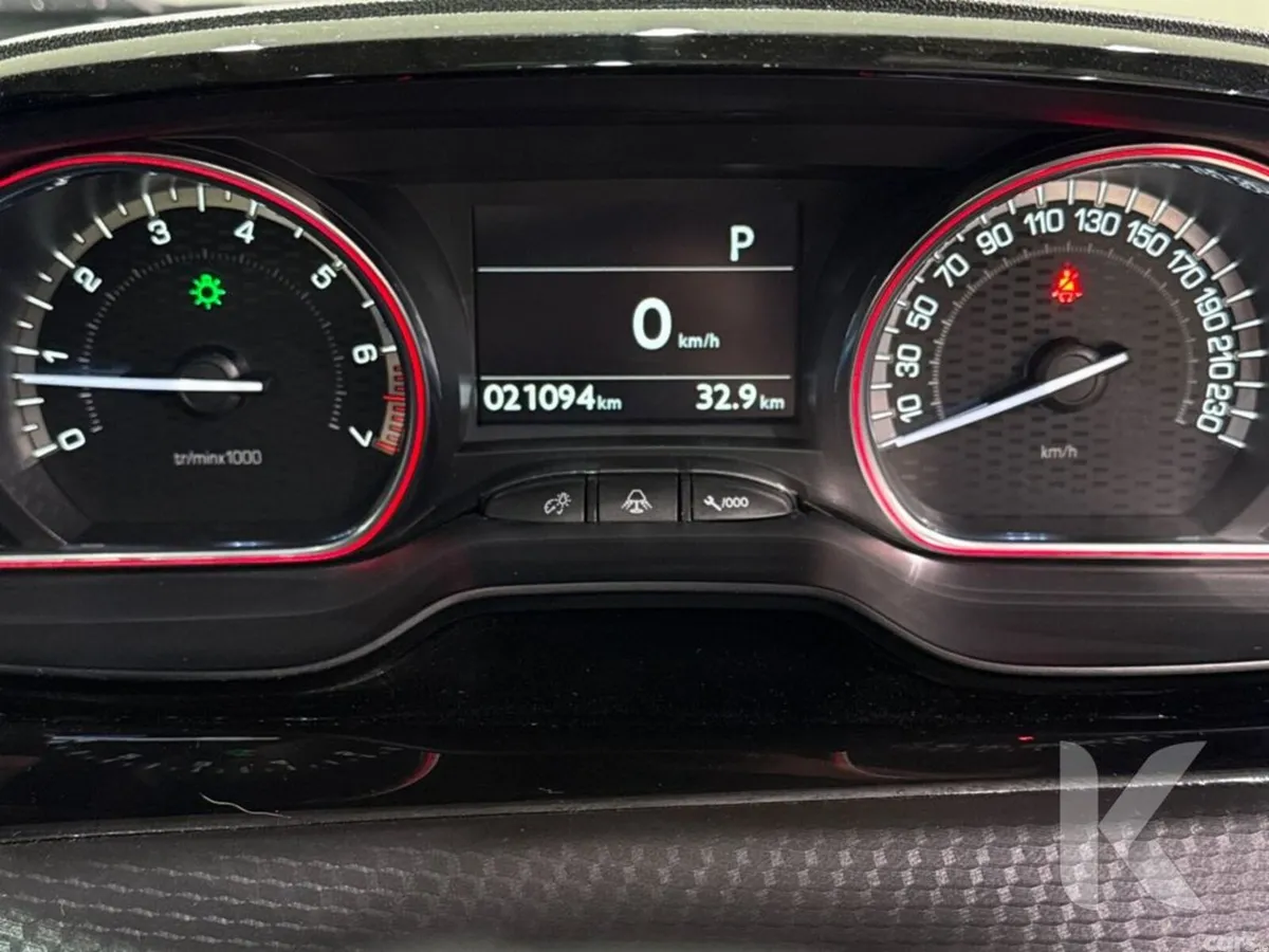 Peugeot 2008 SUV, Petrol, 2020, Blue
