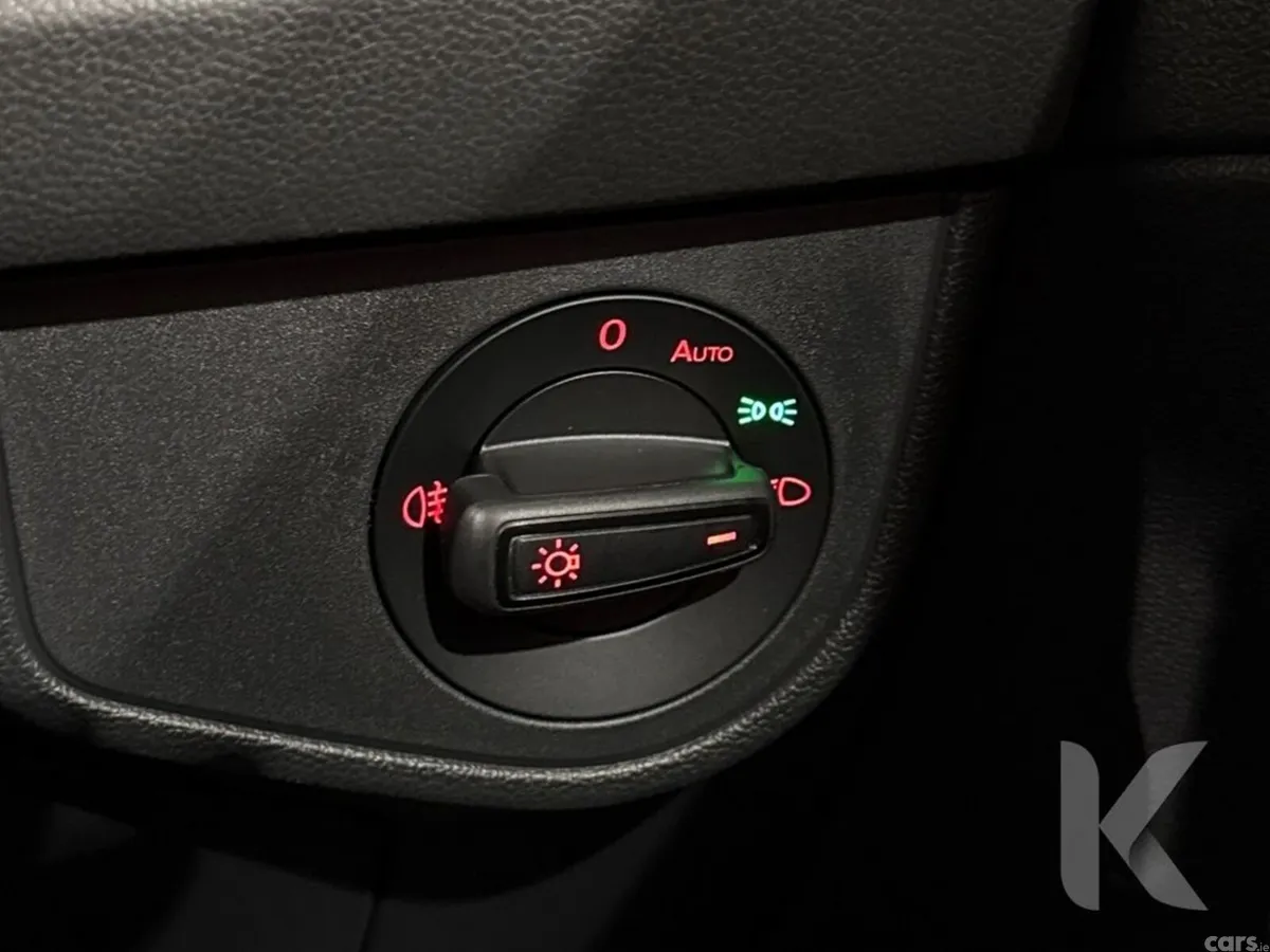 Volkswagen Polo Hatchback, Petrol, 2021, Red