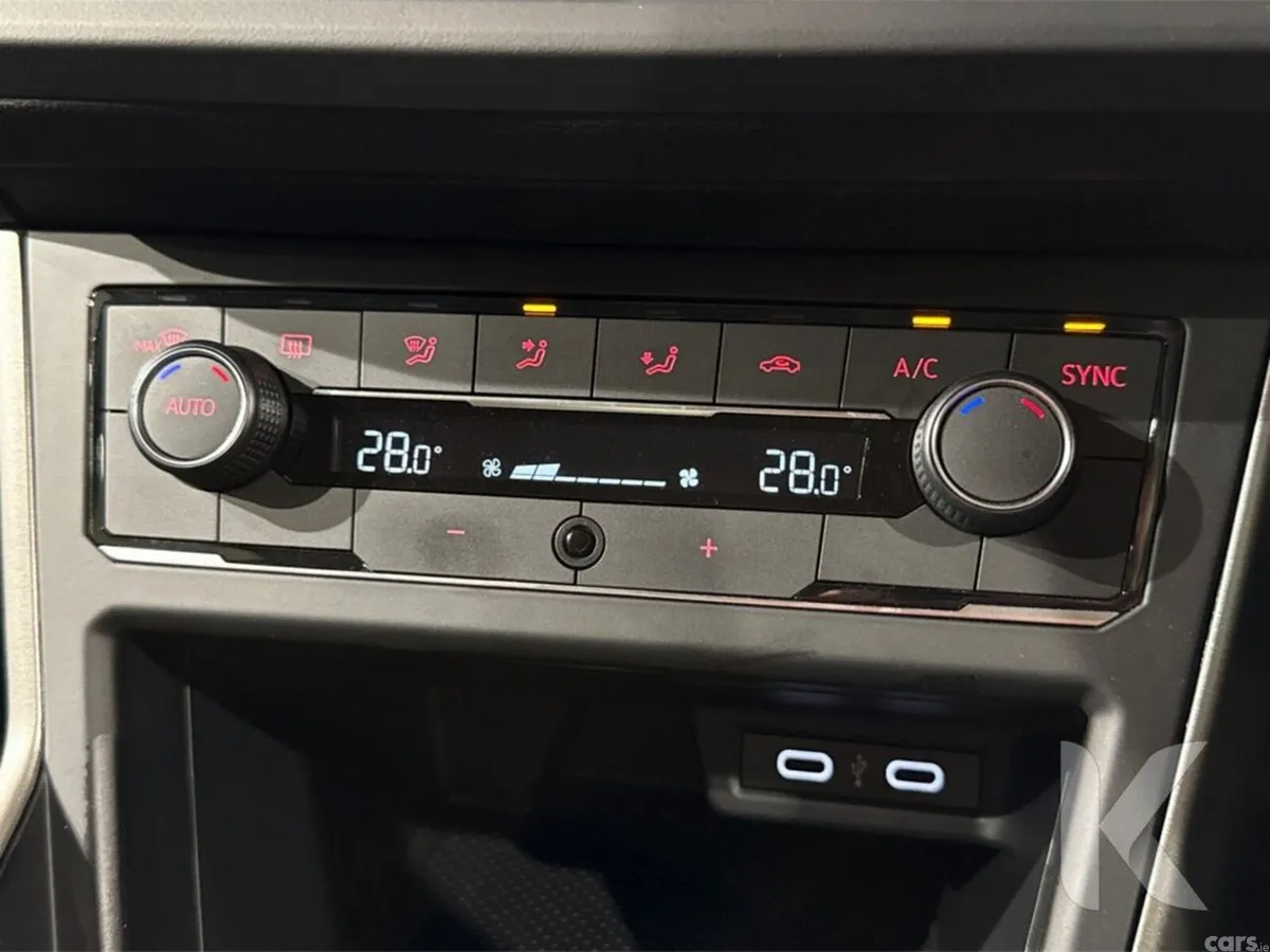 Volkswagen Polo Hatchback, Petrol, 2021, Red