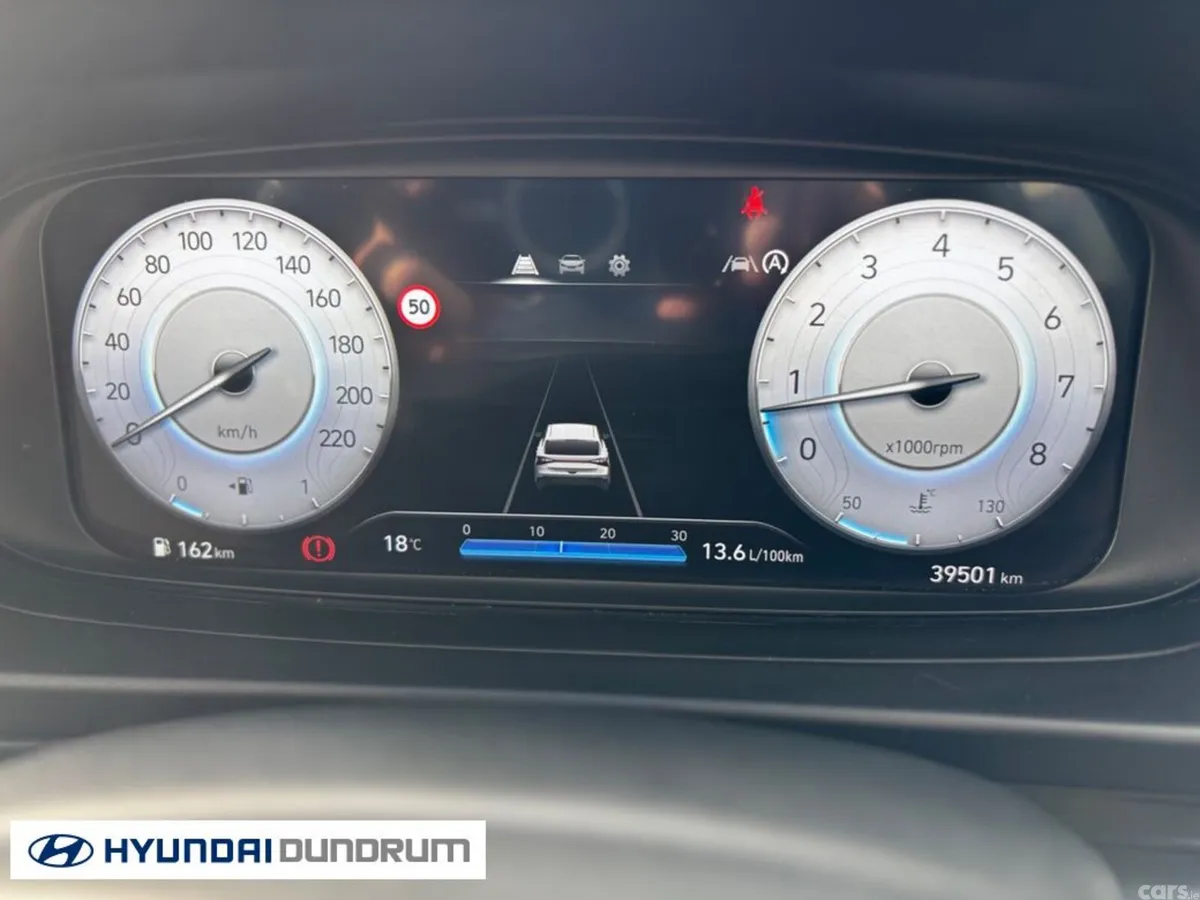 Hyundai i20 Hatchback, Petrol, 2024, Black