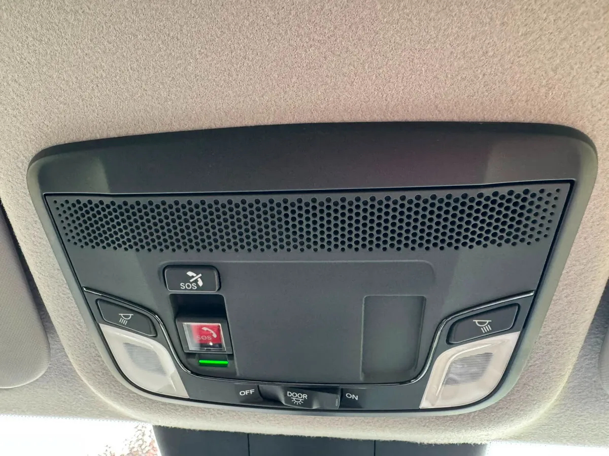 Honda Jazz Hatchback, Petrol Hybrid, 2024, White