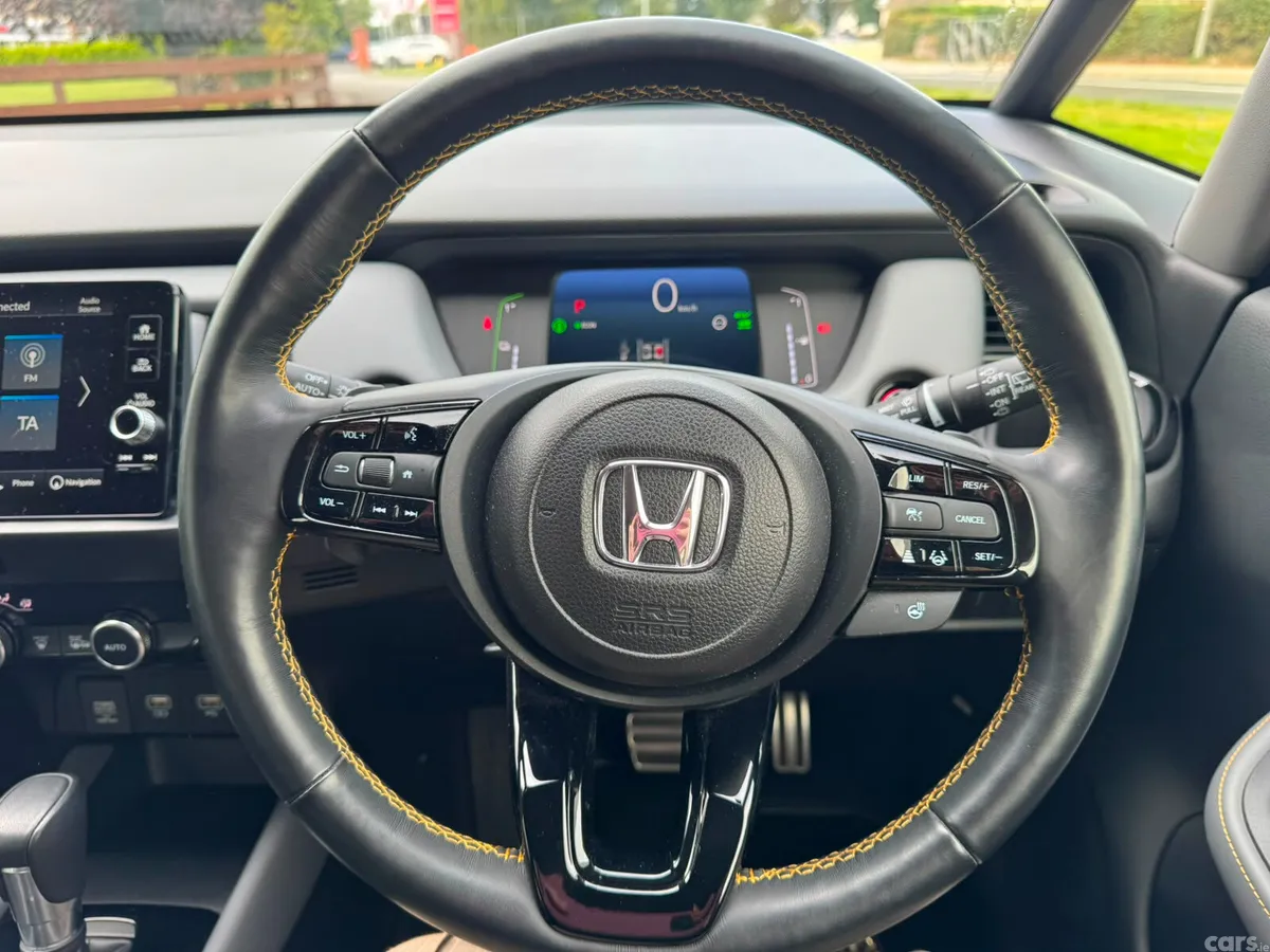 Honda Jazz Hatchback, Petrol Hybrid, 2024, White