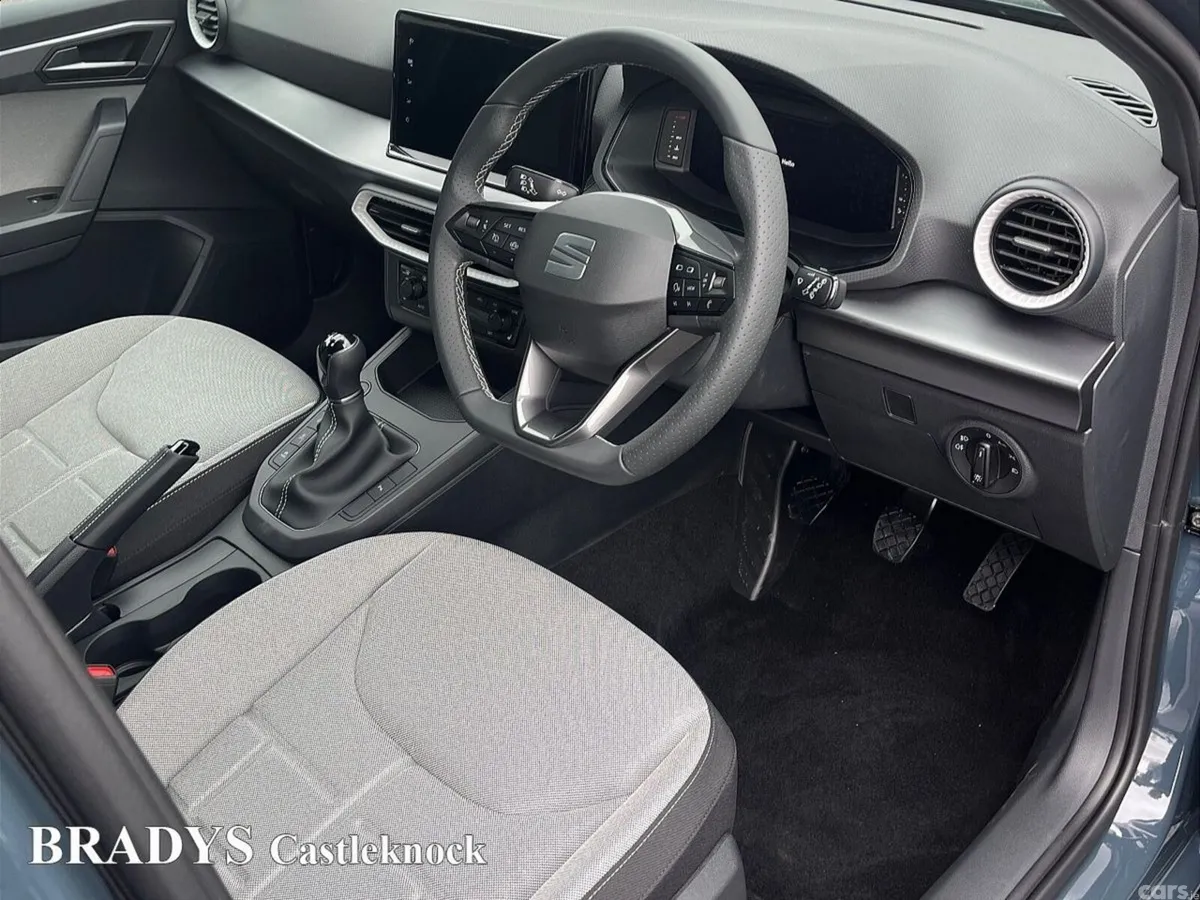 SEAT Arona SUV, Petrol, 2027, Blue