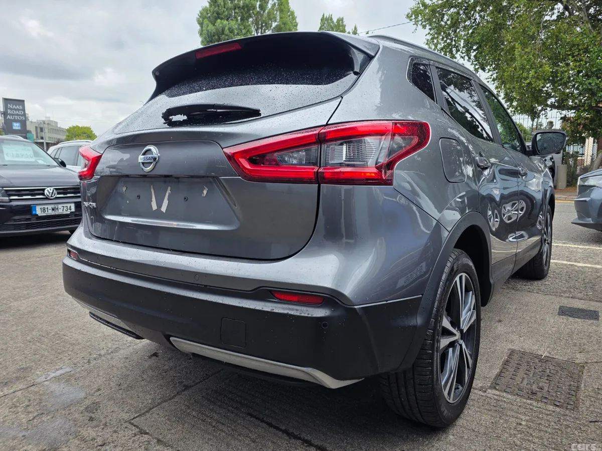 Nissan Qashqai SUV, Petrol, 2018, Grey