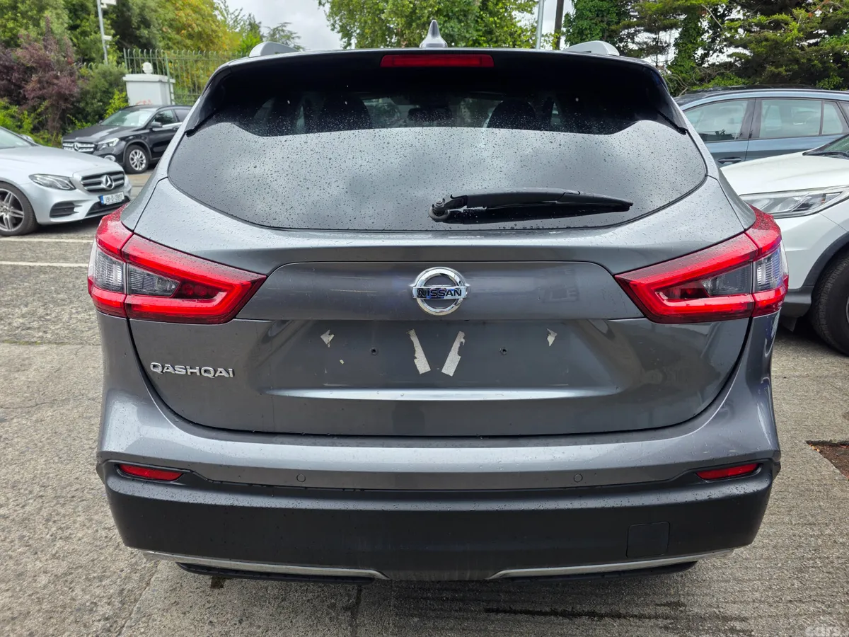 Nissan Qashqai SUV, Petrol, 2018, Grey