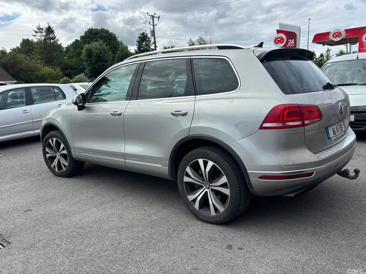 Volkswagen Touareg SUV, Diesel, 2016, Silver