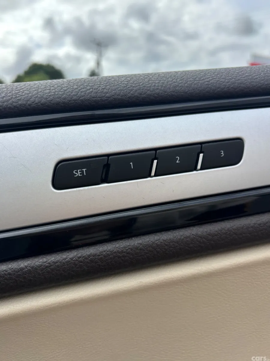 Volkswagen Touareg SUV, Diesel, 2016, Silver