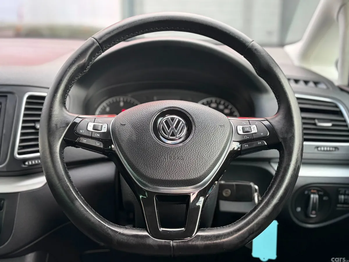 Volkswagen Sharan MPV, Diesel, 2017, Black