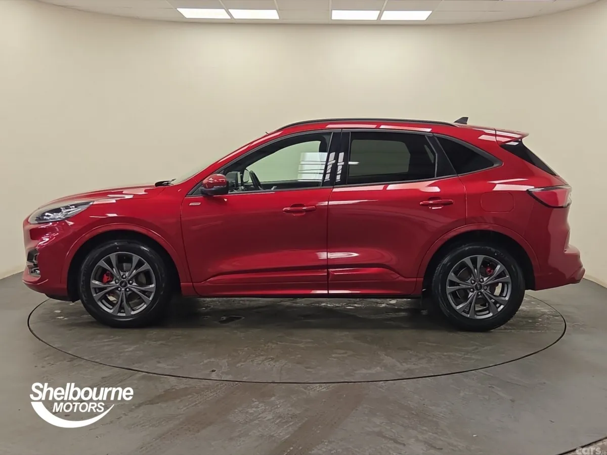Ford Kuga Hatchback, Petrol, 2023, Red