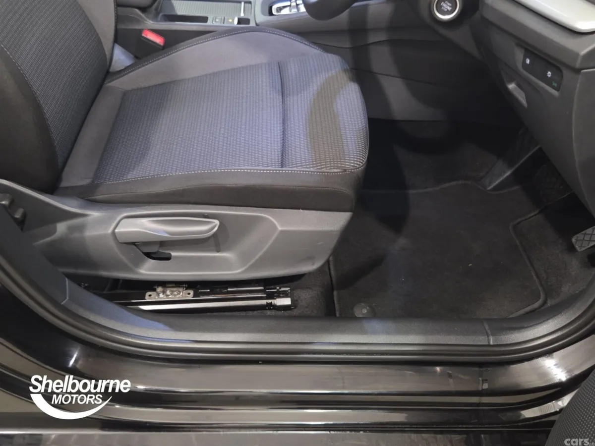 Skoda Octavia Estate, Diesel, 2025, Black