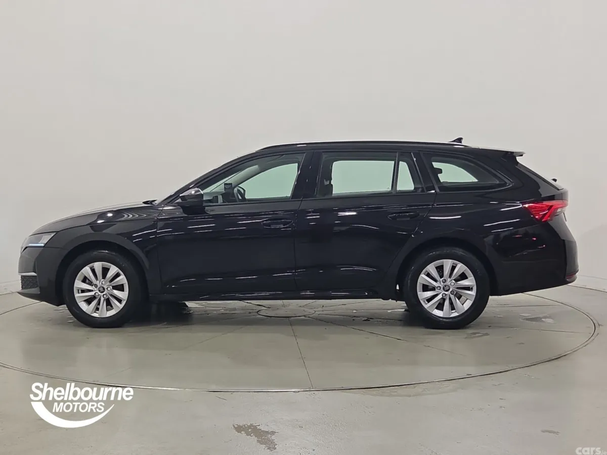 Skoda Octavia Estate, Diesel, 2025, Black