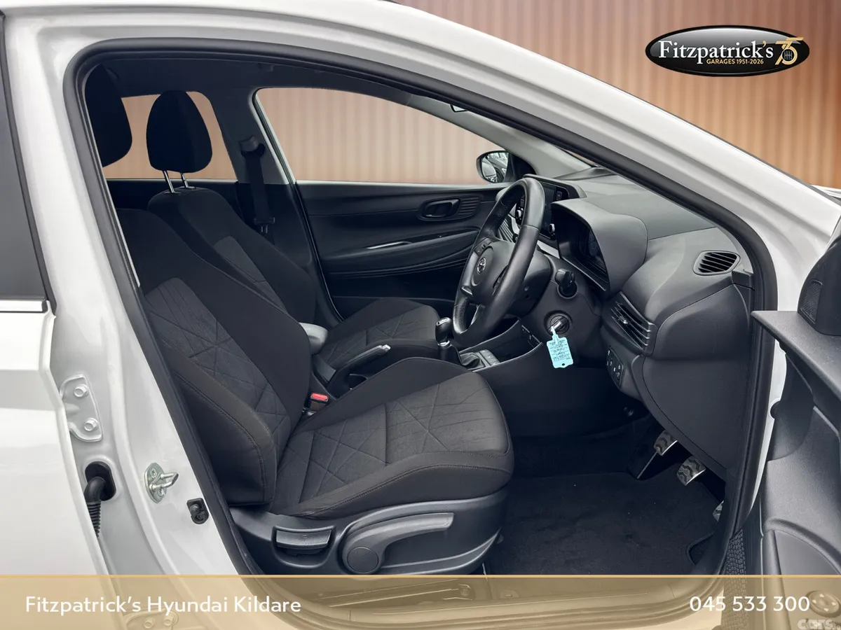Hyundai Bayon Estate/Jeep, Petrol, 2024, White
