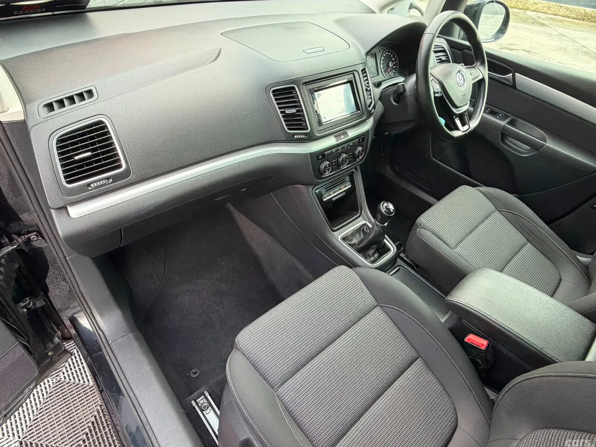Volkswagen Sharan MPV, Diesel, 2017, Black