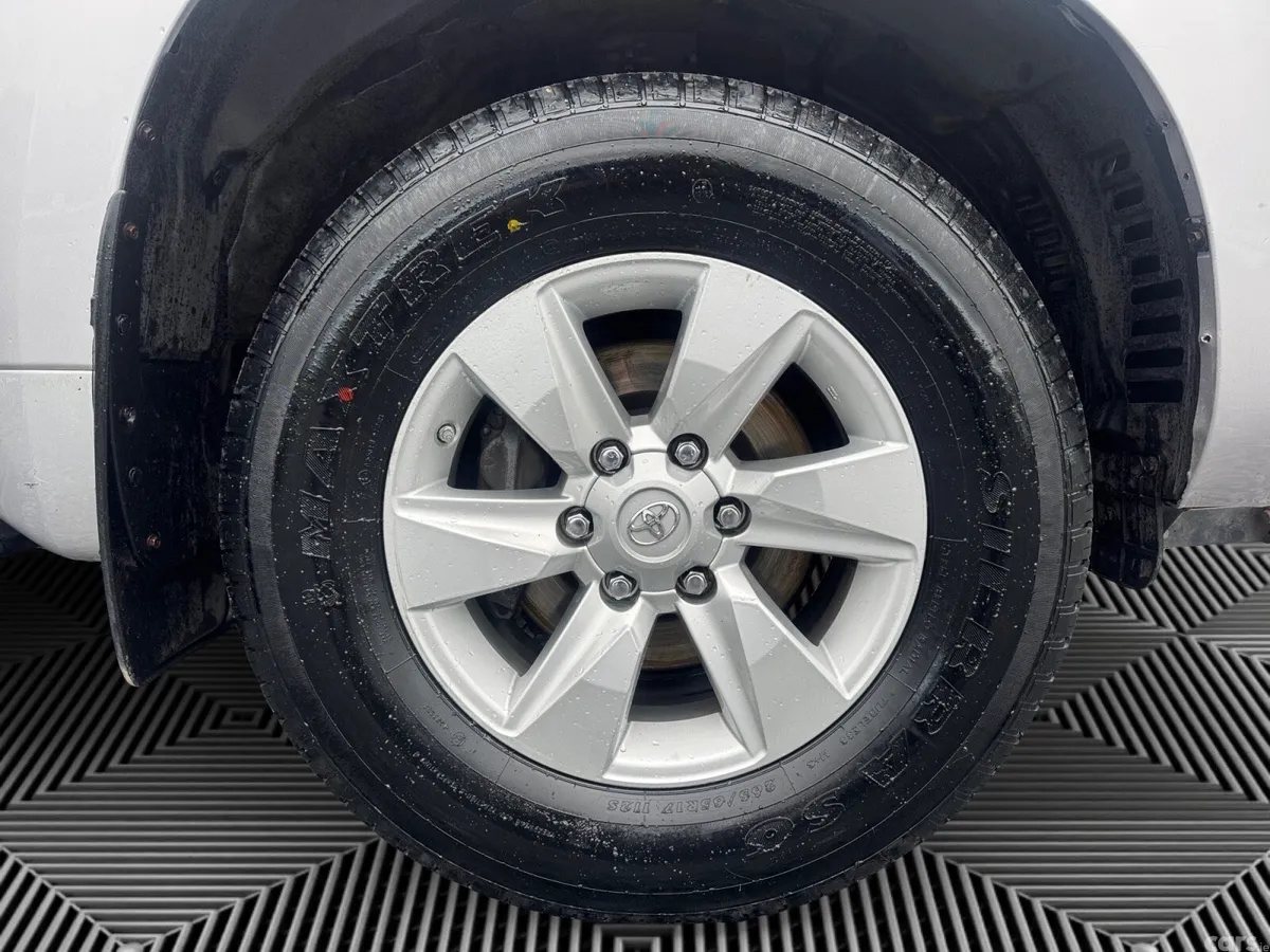 Toyota Land Cruiser Pick Up, Diesel, 2020, Silver