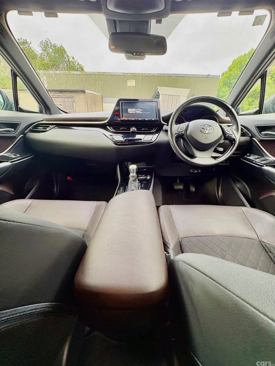 Toyota C-HR SUV, Petrol Hybrid, 2017, Black