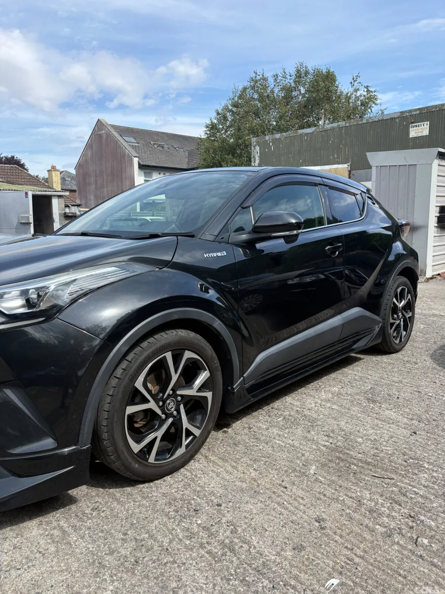 Toyota C-HR SUV, Petrol Hybrid, 2017, Black