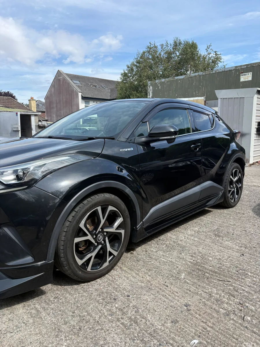 Toyota C-HR SUV, Petrol Hybrid, 2017, Black