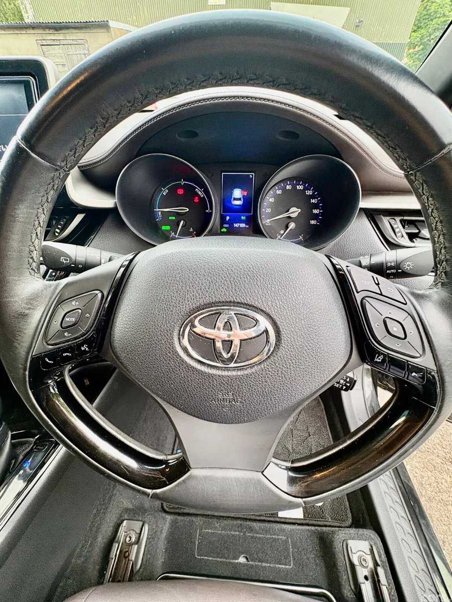 Toyota C-HR SUV, Petrol Hybrid, 2017, Black