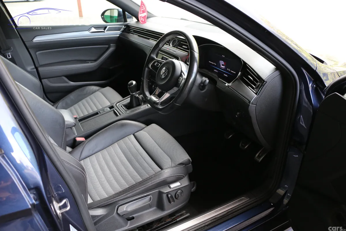 Volkswagen Passat Saloon, Diesel, 2016, Blue