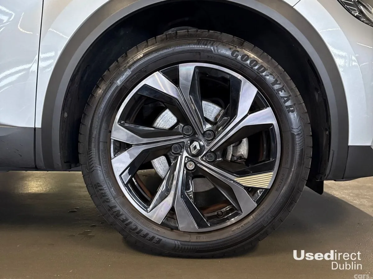 Renault Captur SUV, Petrol Hybrid, 2024, Grey