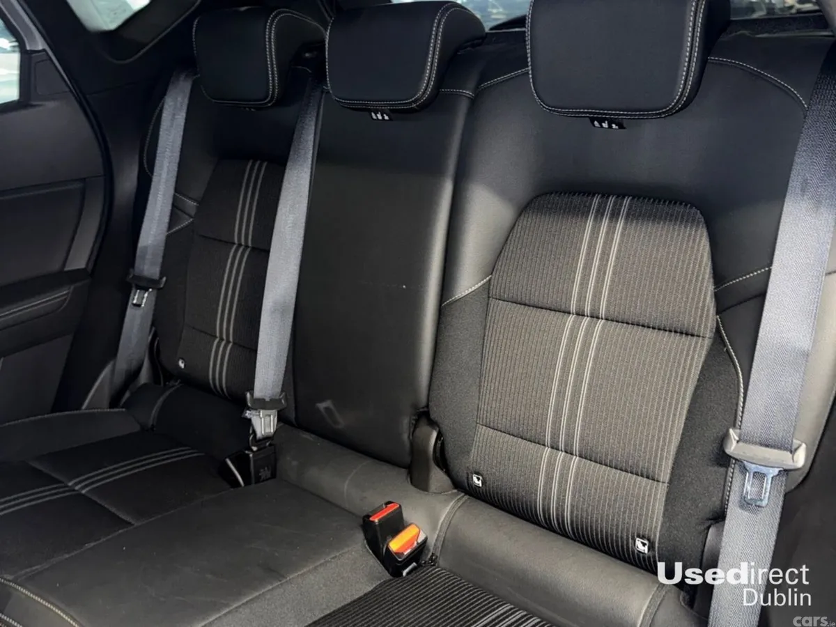 Renault Captur SUV, Petrol Hybrid, 2024, Grey