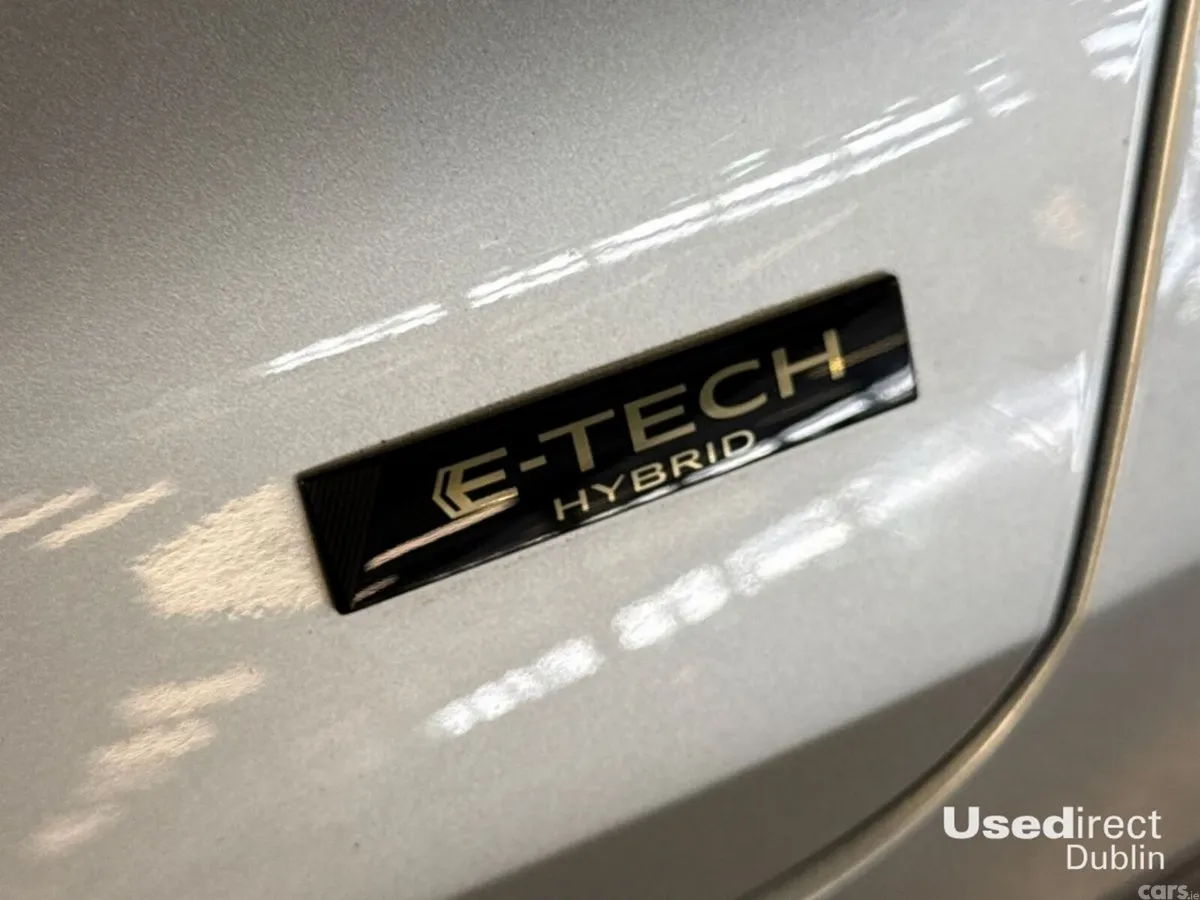 Renault Captur SUV, Petrol Hybrid, 2024, Grey