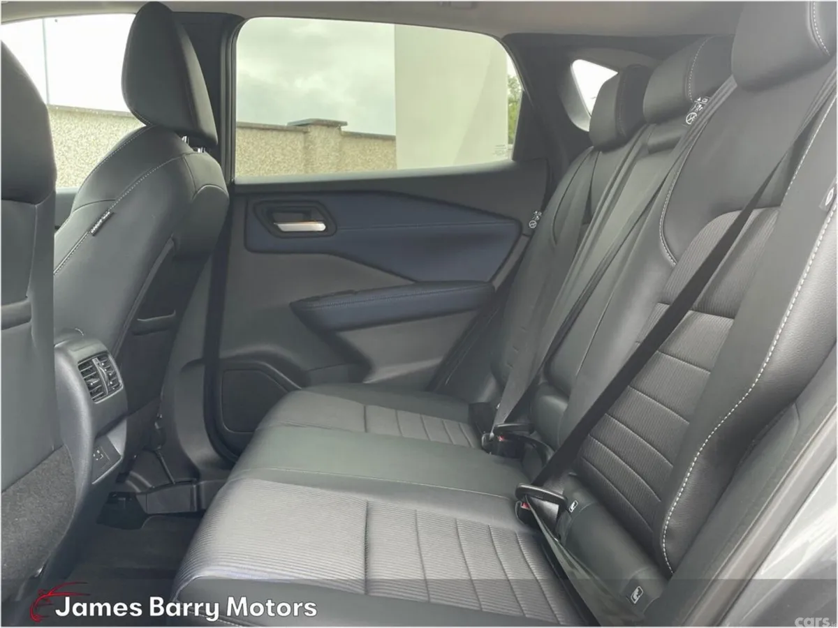 Nissan Qashqai MPV, Petrol, 2022, Grey