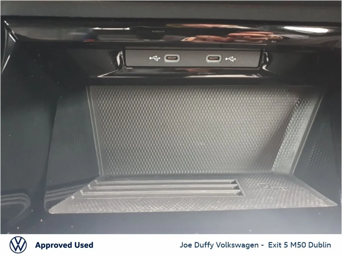 Volkswagen Golf Estate, Petrol, 2025, Grey