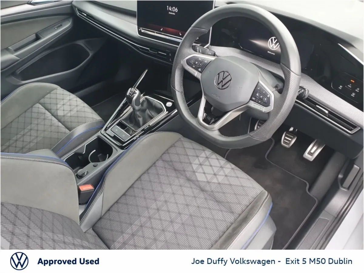 Volkswagen Golf Estate, Petrol, 2025, Grey