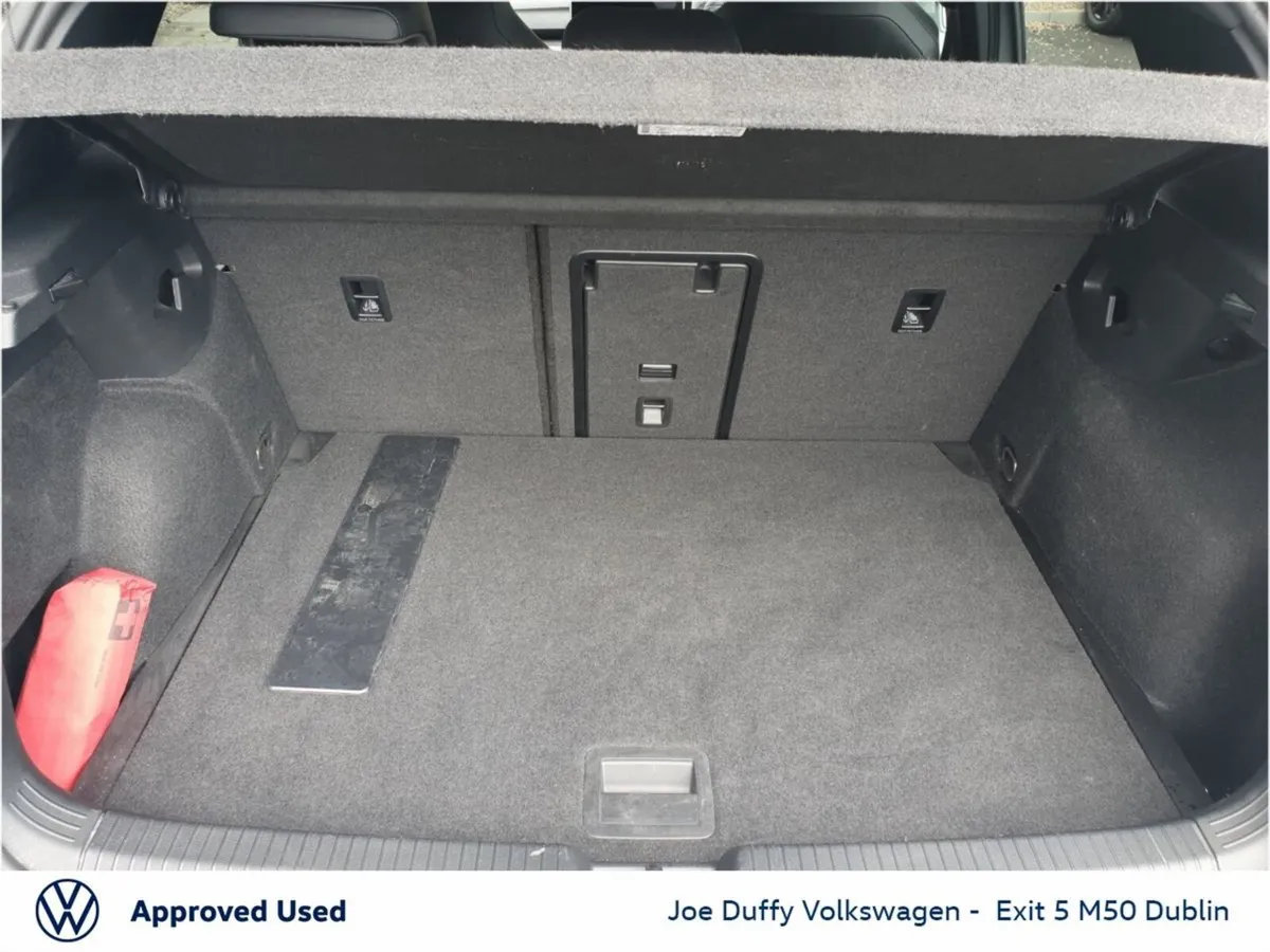 Volkswagen Golf Estate, Petrol, 2025, Grey