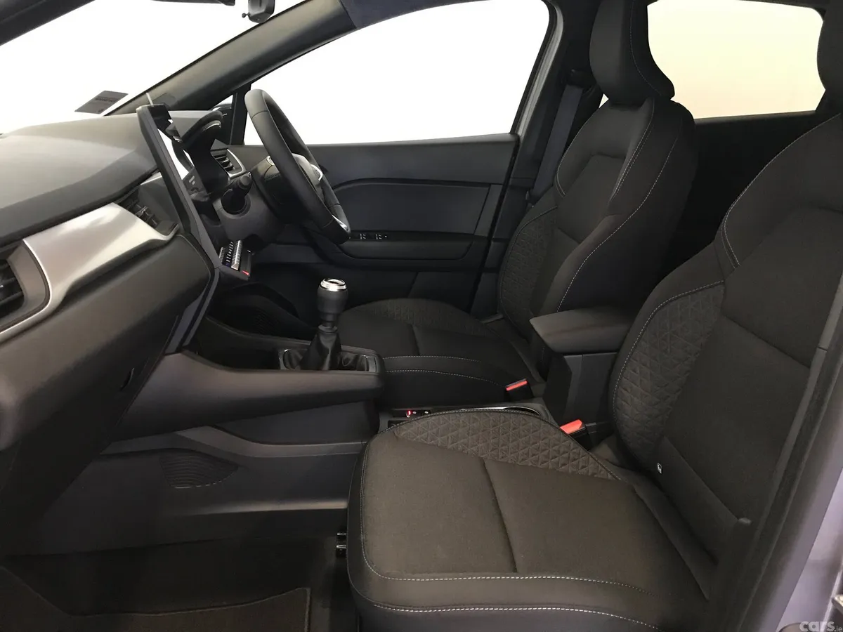 Renault Captur Hatchback, Petrol, 2026, Grey