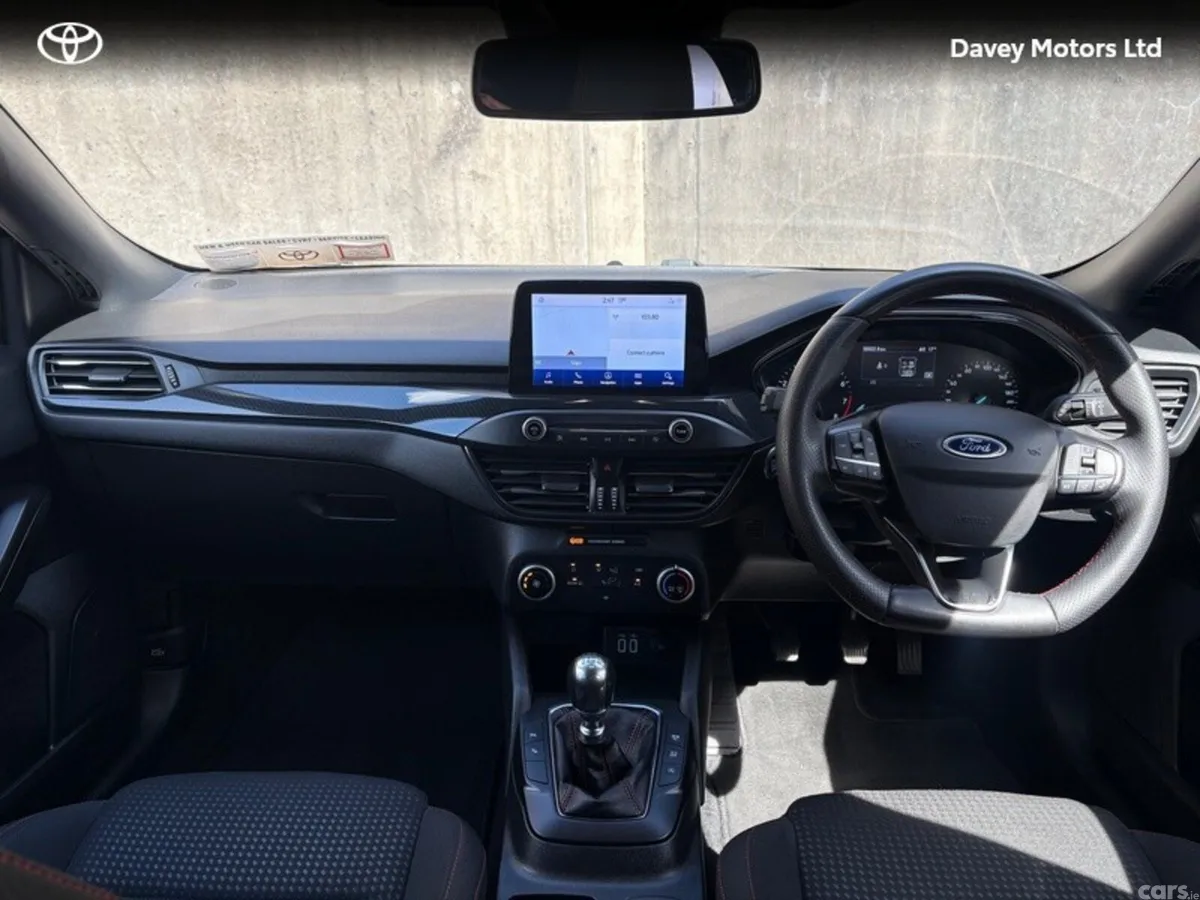 Ford Focus Hatchback, Petrol Hybrid, 2022, Black