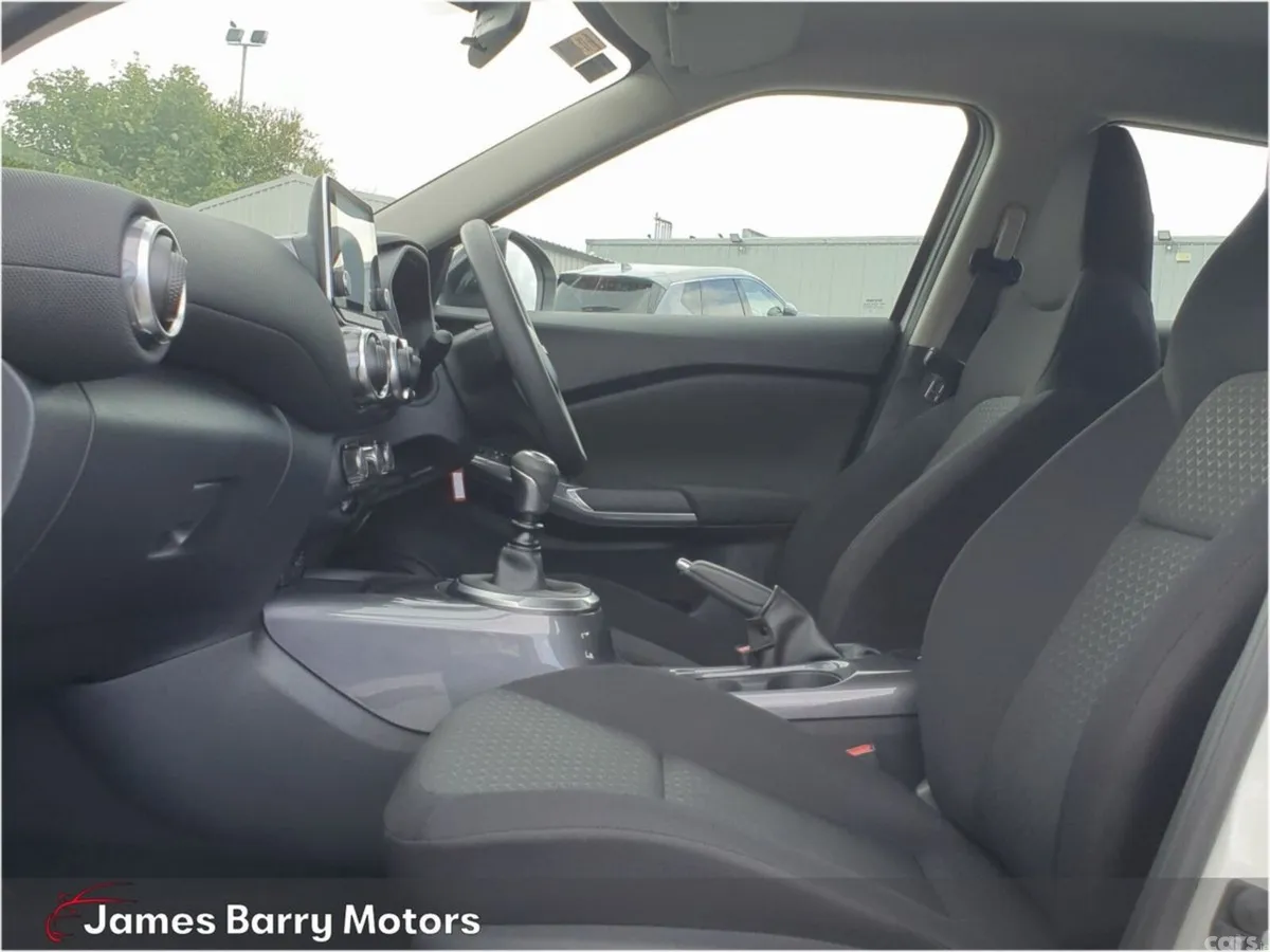 Nissan Juke SUV, Petrol, 2023, White