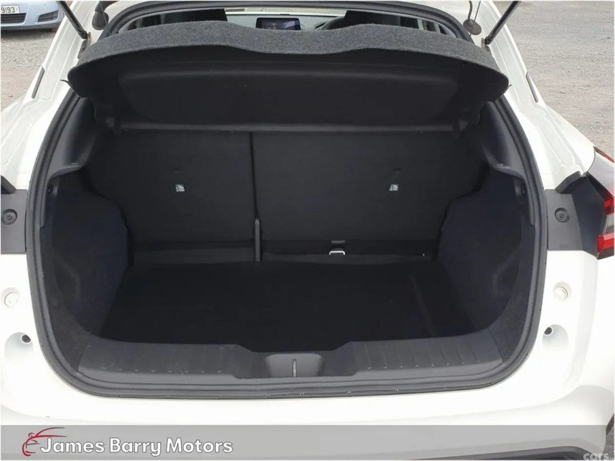 Nissan Juke SUV, Petrol, 2023, White