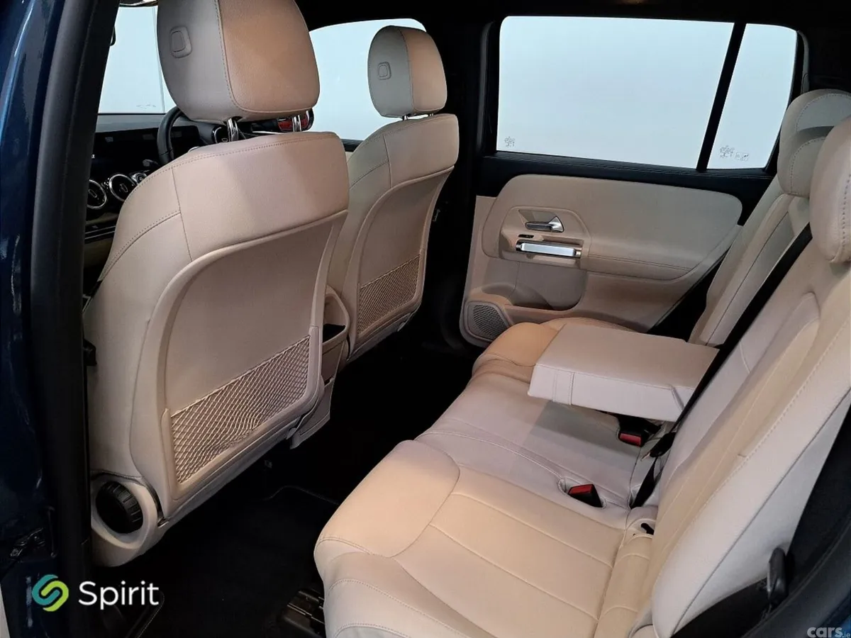 Mercedes-Benz GLB SUV, Petrol, 2023, Blue
