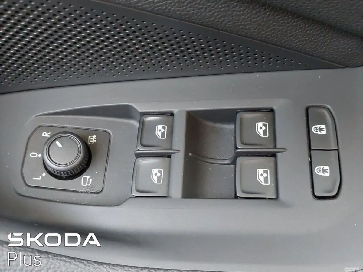 Skoda Superb Saloon, Diesel, 2025, Silver