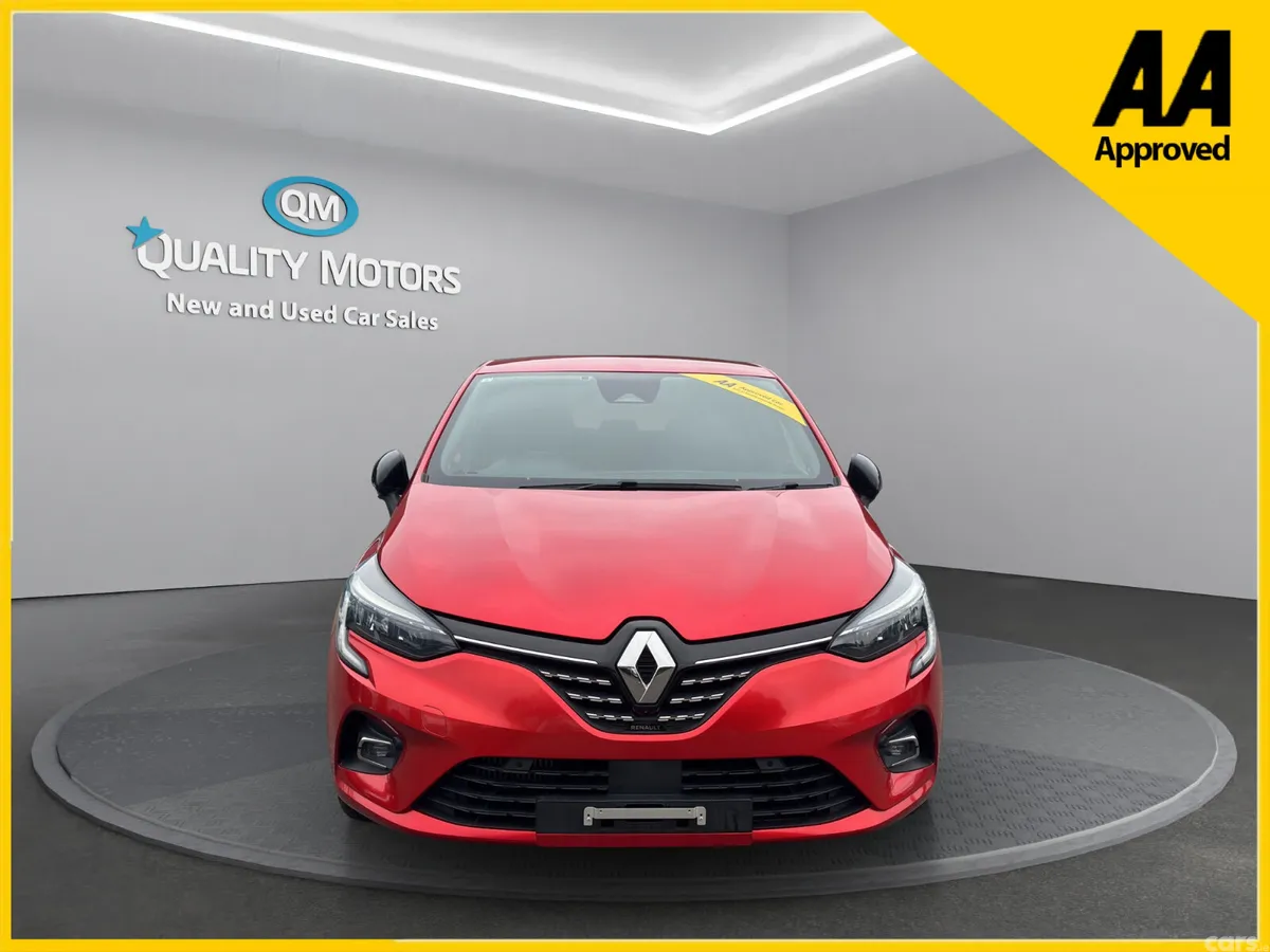 Renault Clio Hatchback, Petrol, 2021, Red
