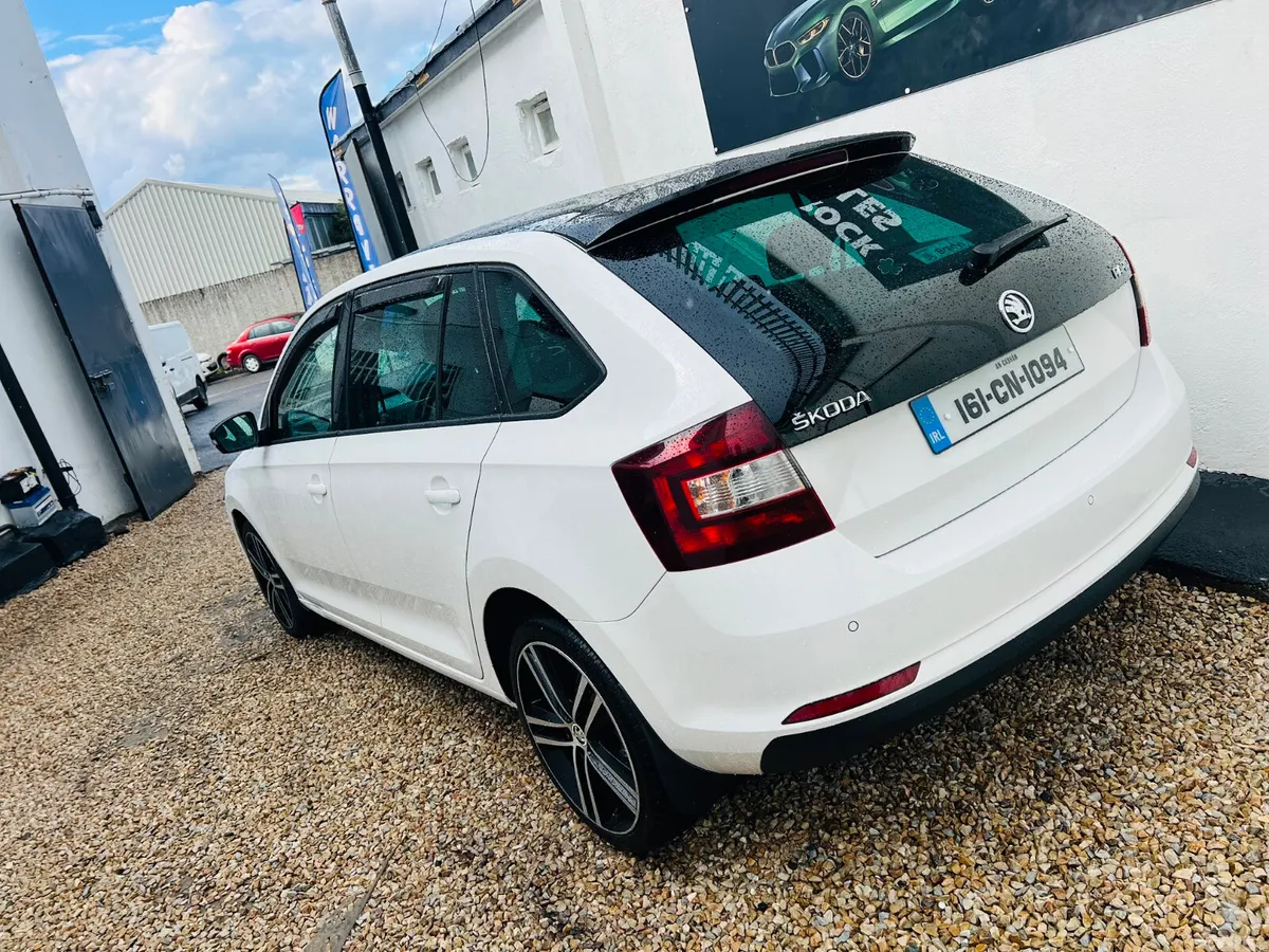 Skoda Rapid Hatchback, Diesel, 2016, White