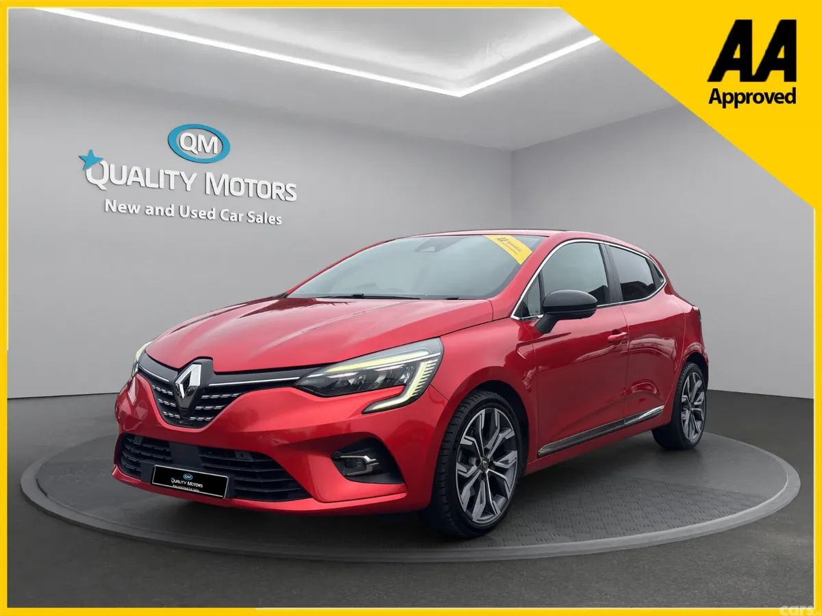 Renault Clio Hatchback, Petrol, 2021, Red