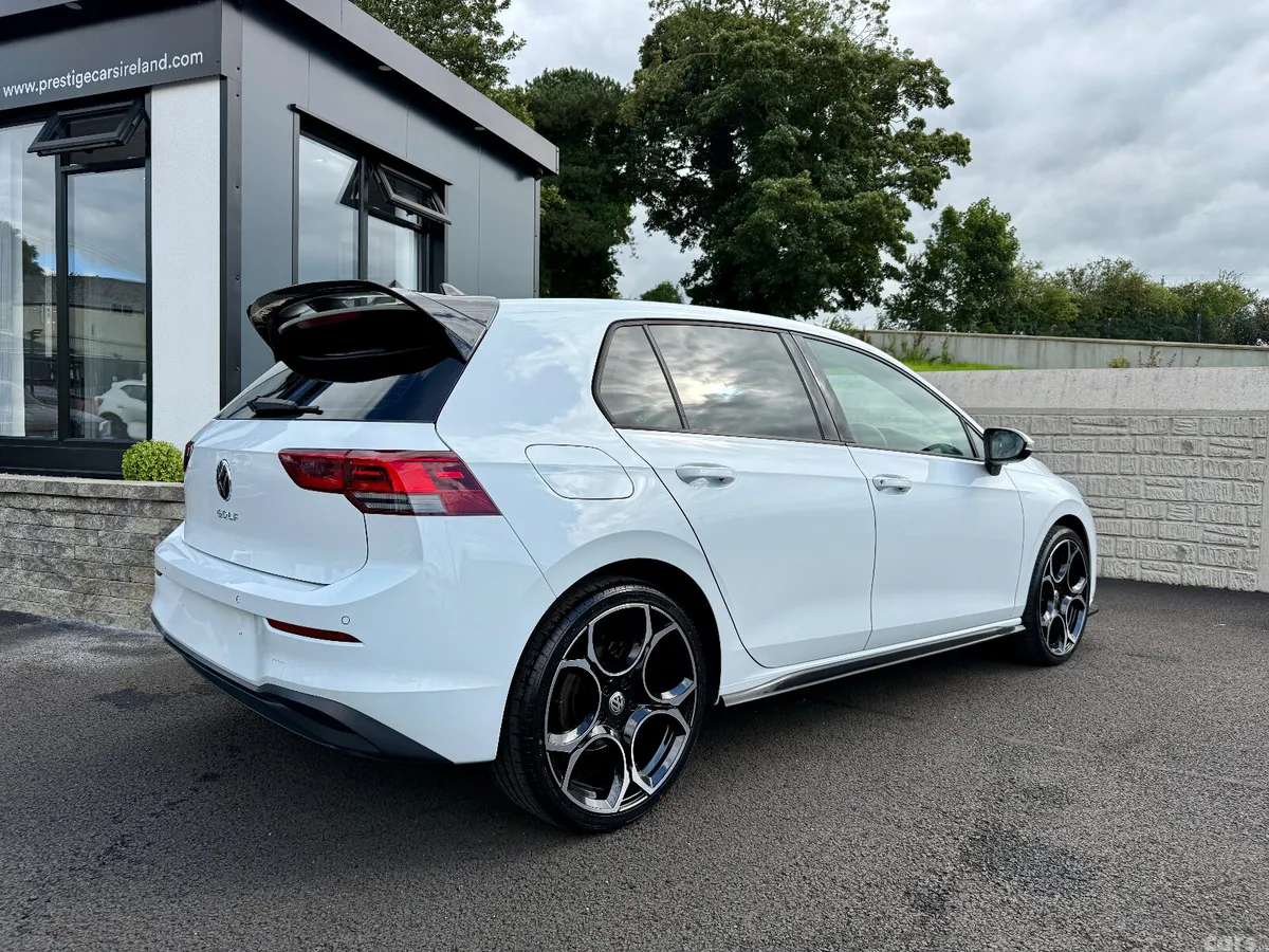 Volkswagen Golf Hatchback, Diesel, 2022, White