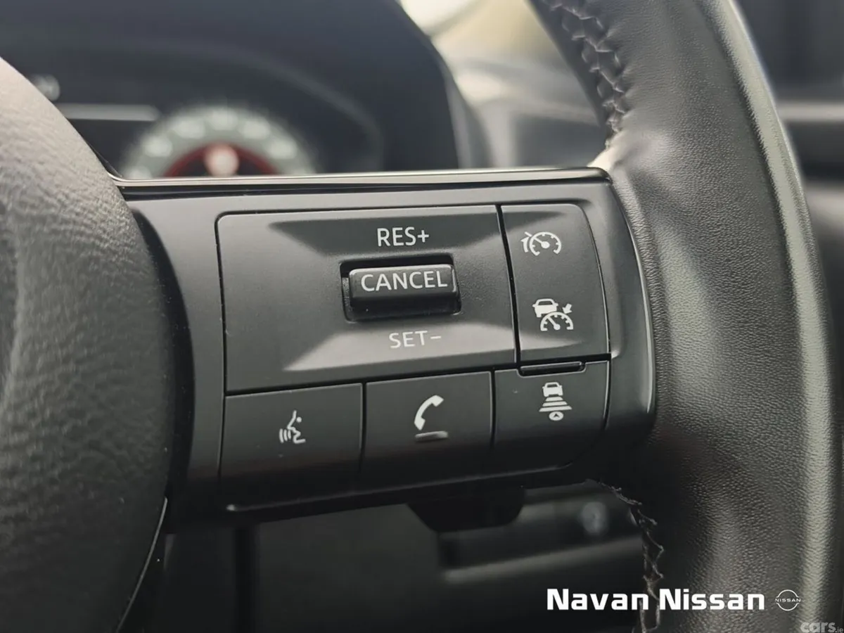 Nissan Qashqai MPV, Petrol Hybrid, 2024, Blue