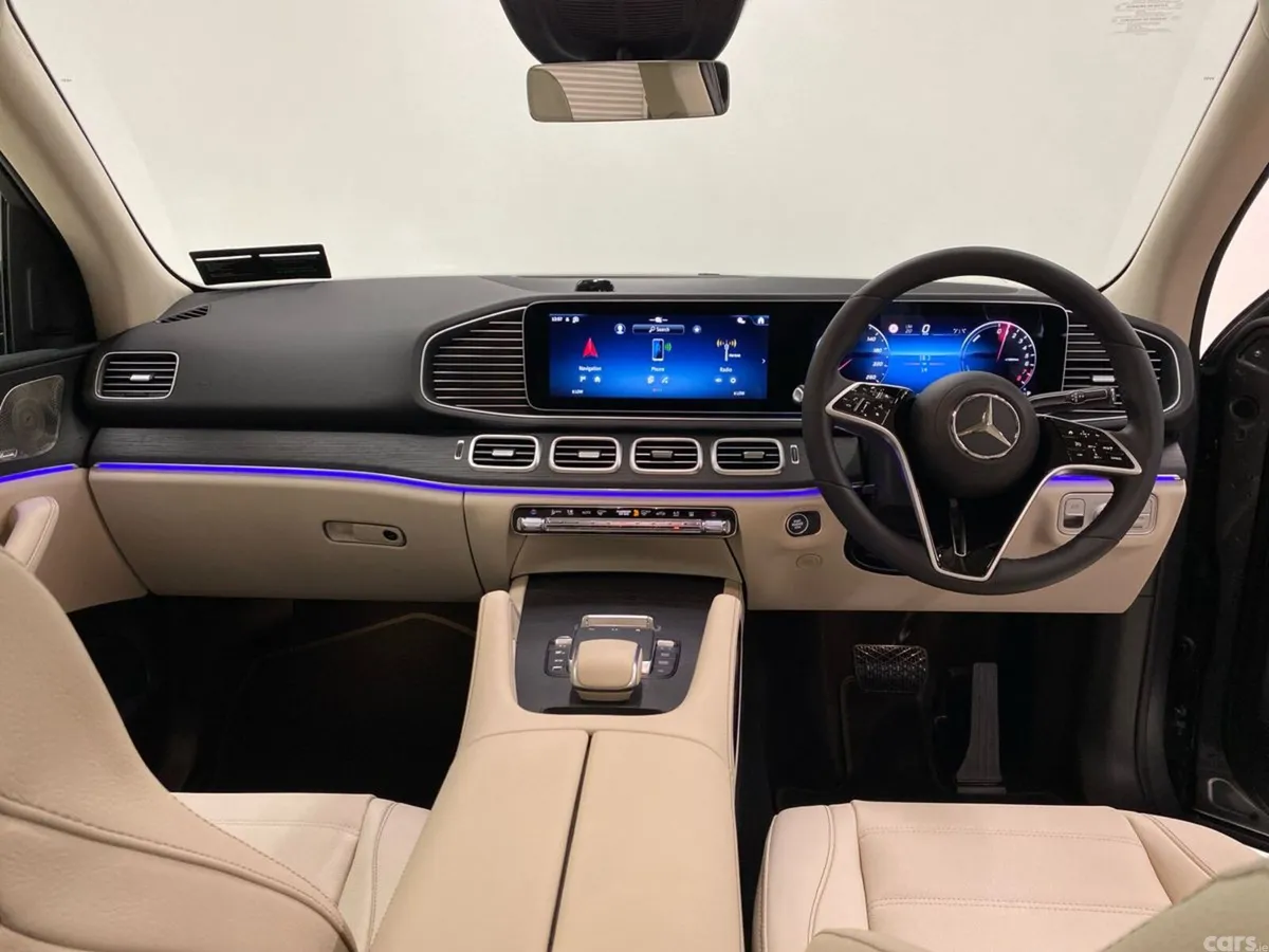Mercedes-Benz GLE SUV, Petrol Plug-in Hybrid, 2026, Grey
